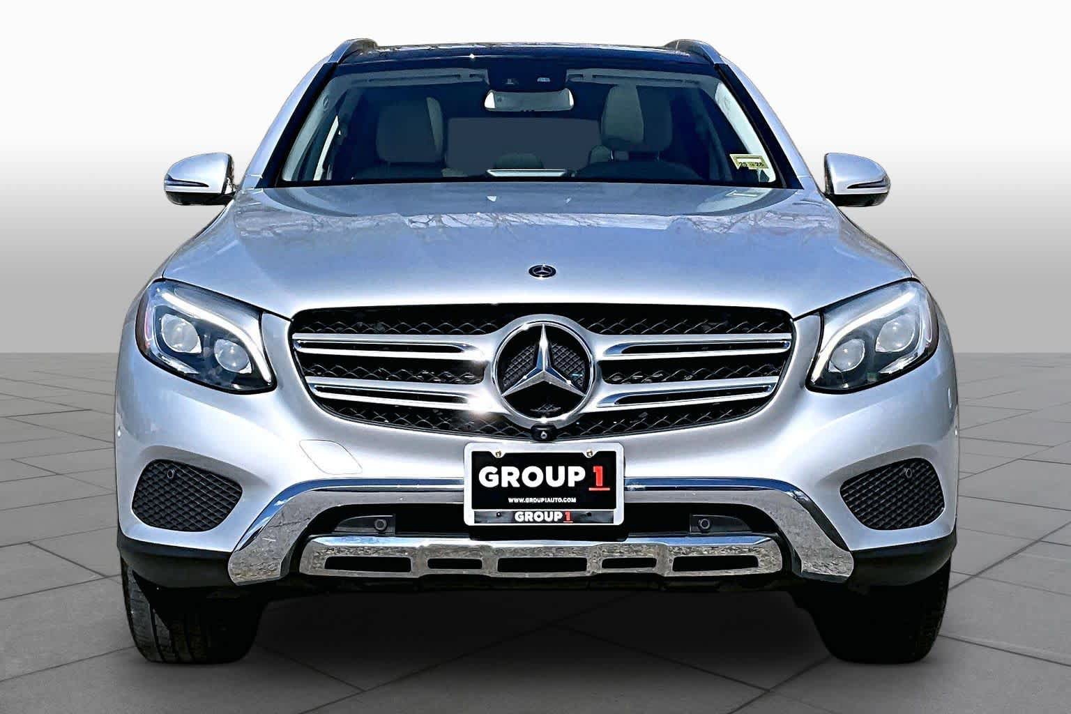 Used 2019 Mercedes-Benz GLC 300 4MATIC image 4