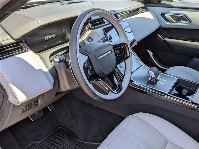 New 2026 Land Rover Range Rover Velar Dynamic SE AWD/4WD image 3