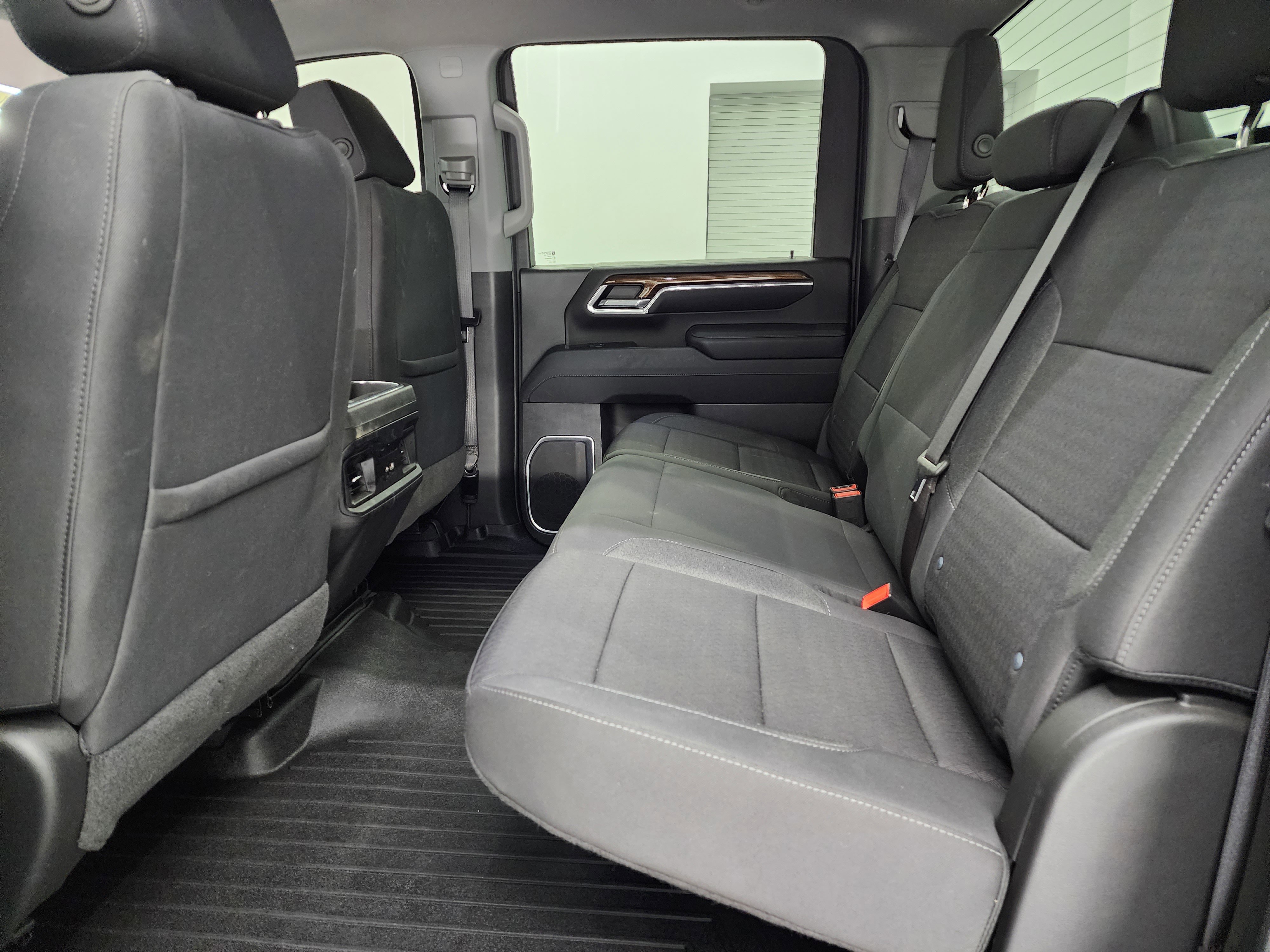 Used 2024 Chevrolet Silverado 3500 LT w/ Convenience Package image 9