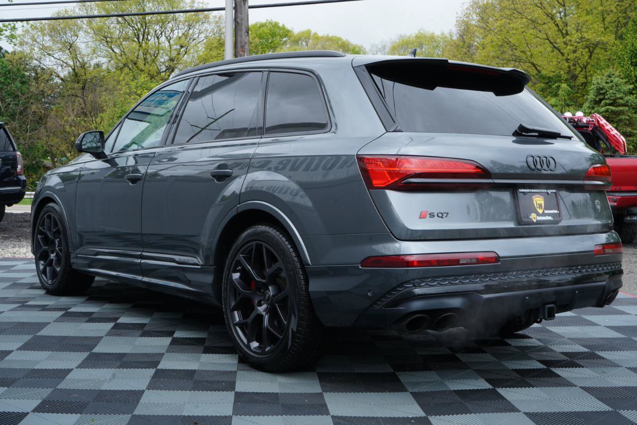 Used 2025 Audi SQ7 Premium Plus AWD/4WD image 10