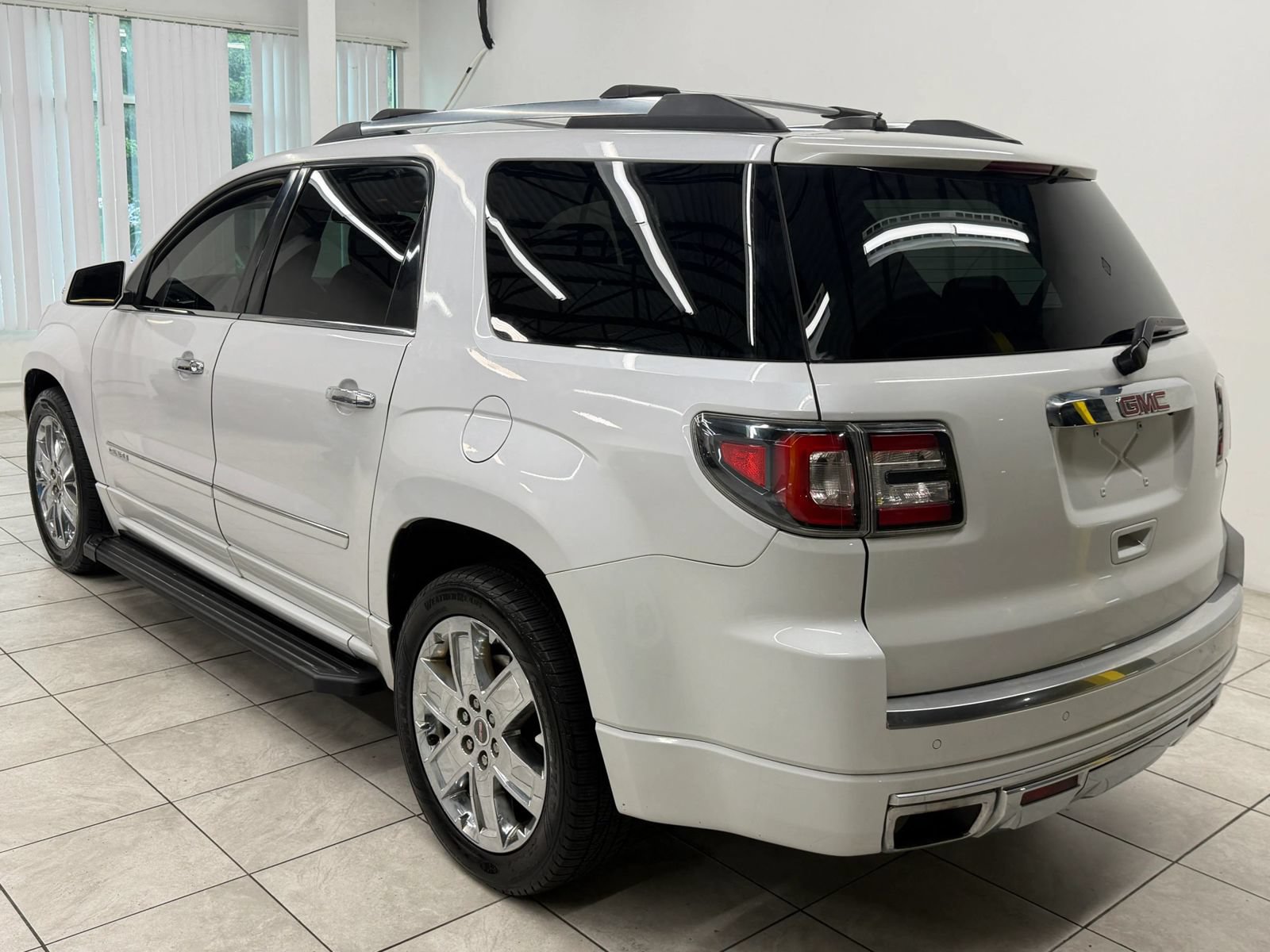 Used 2016 GMC Acadia Denali AWD/4WD image 7