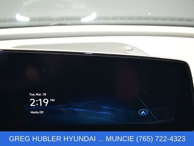 Used 2025 Hyundai Elantra SEL FWD image 23