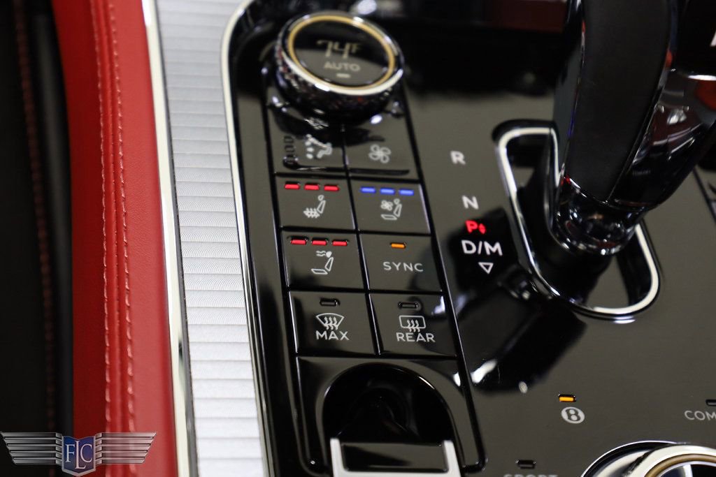 Used 2022 Bentley Continental GT V8 image 32