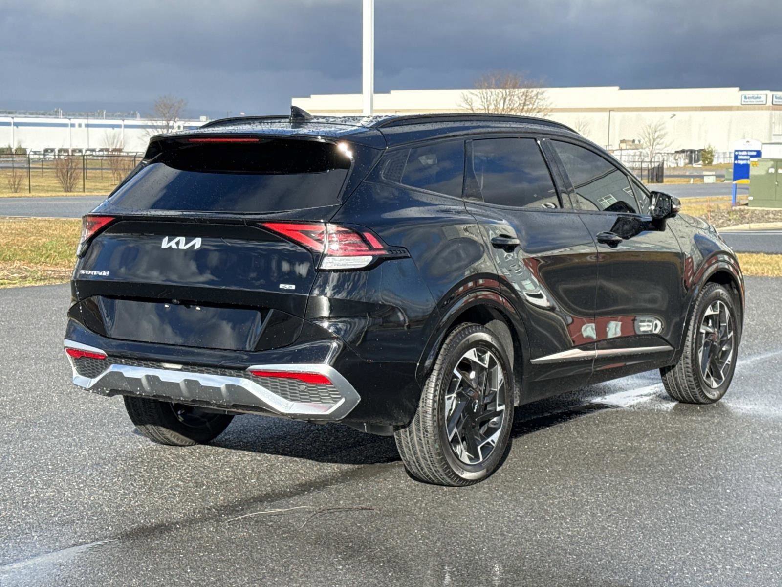 Used 2025 Kia Sportage SX image 24