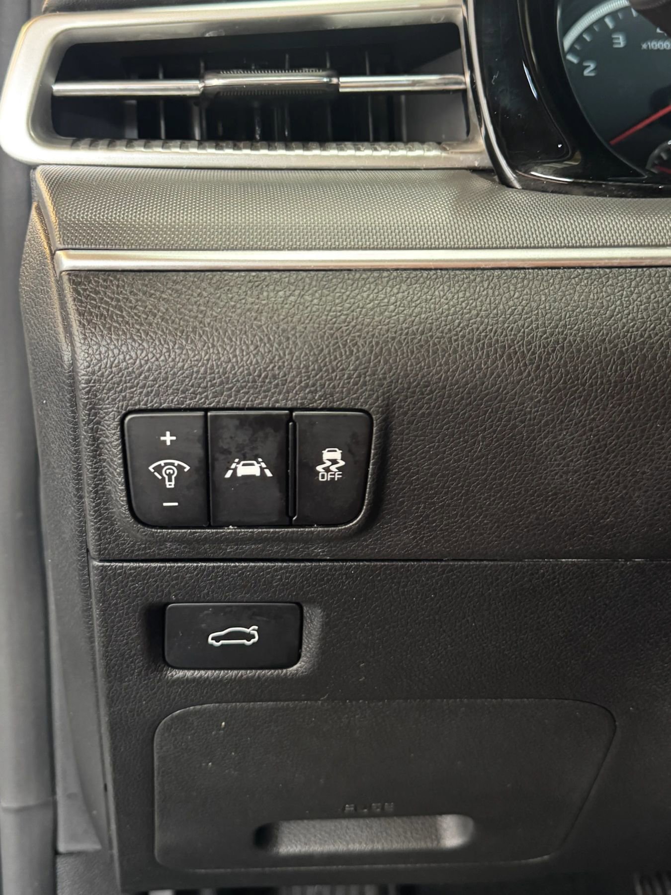 Used 2023 Kia K5 GT-Line image 15