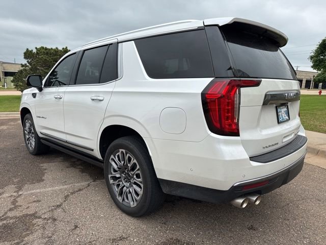 Used 2023 GMC Yukon Denali Ultimate AWD/4WD image 7