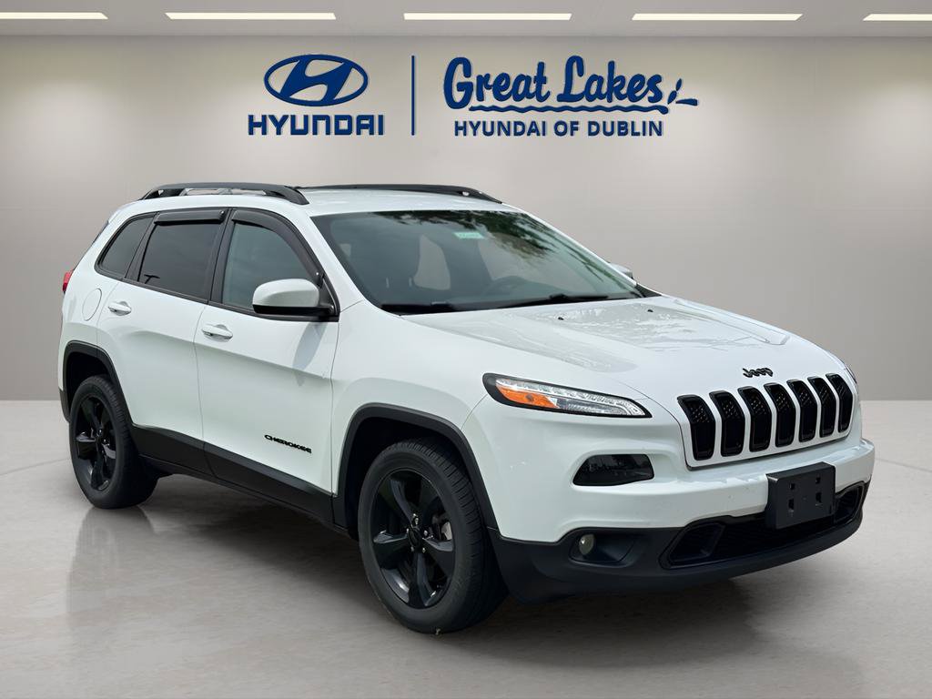 Used 2018 Jeep Cherokee Latitude w/ Altitude Package FWD image 7