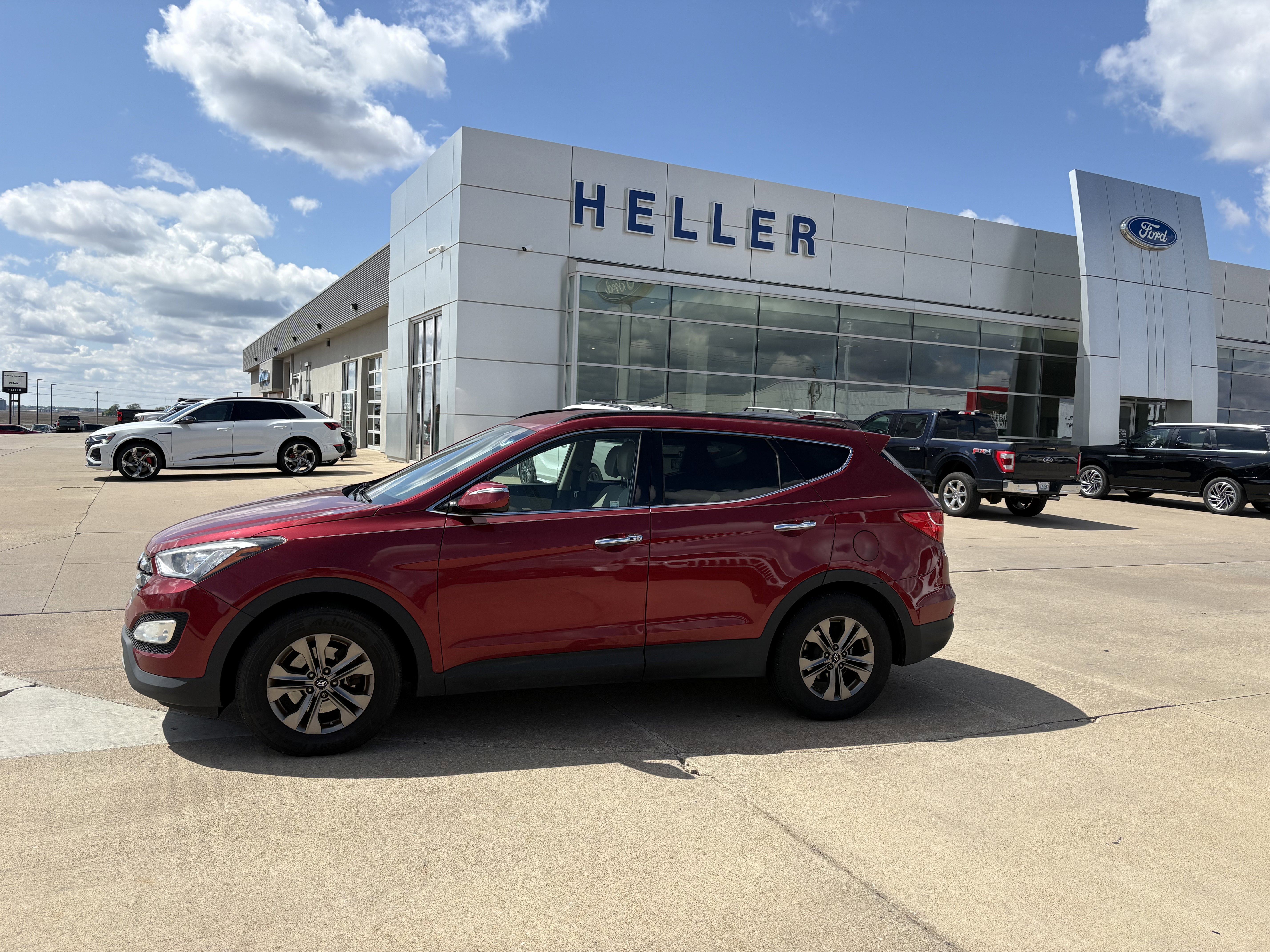 Used 2014 Hyundai Santa Fe Sport w/ Premium Equipment Package 03 FWD image 3