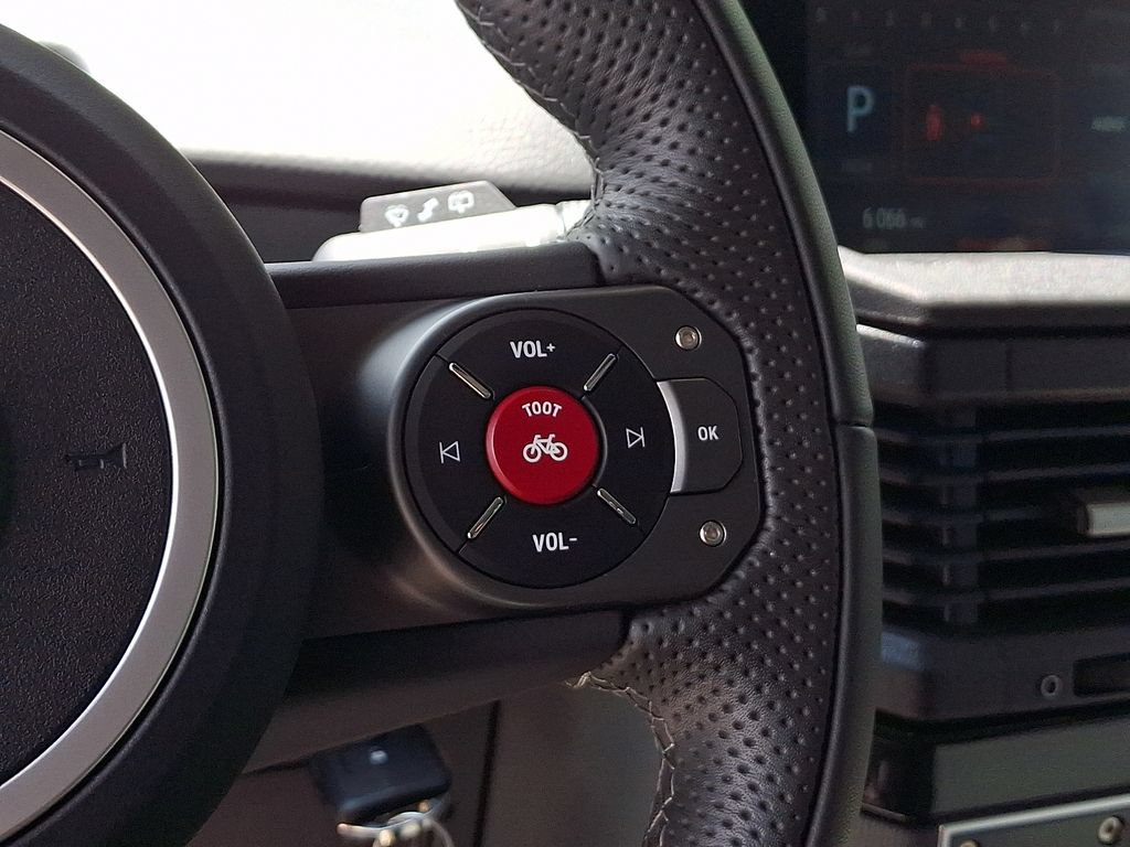 Used 2025 INEOS Grenadier AWD/4WD image 20