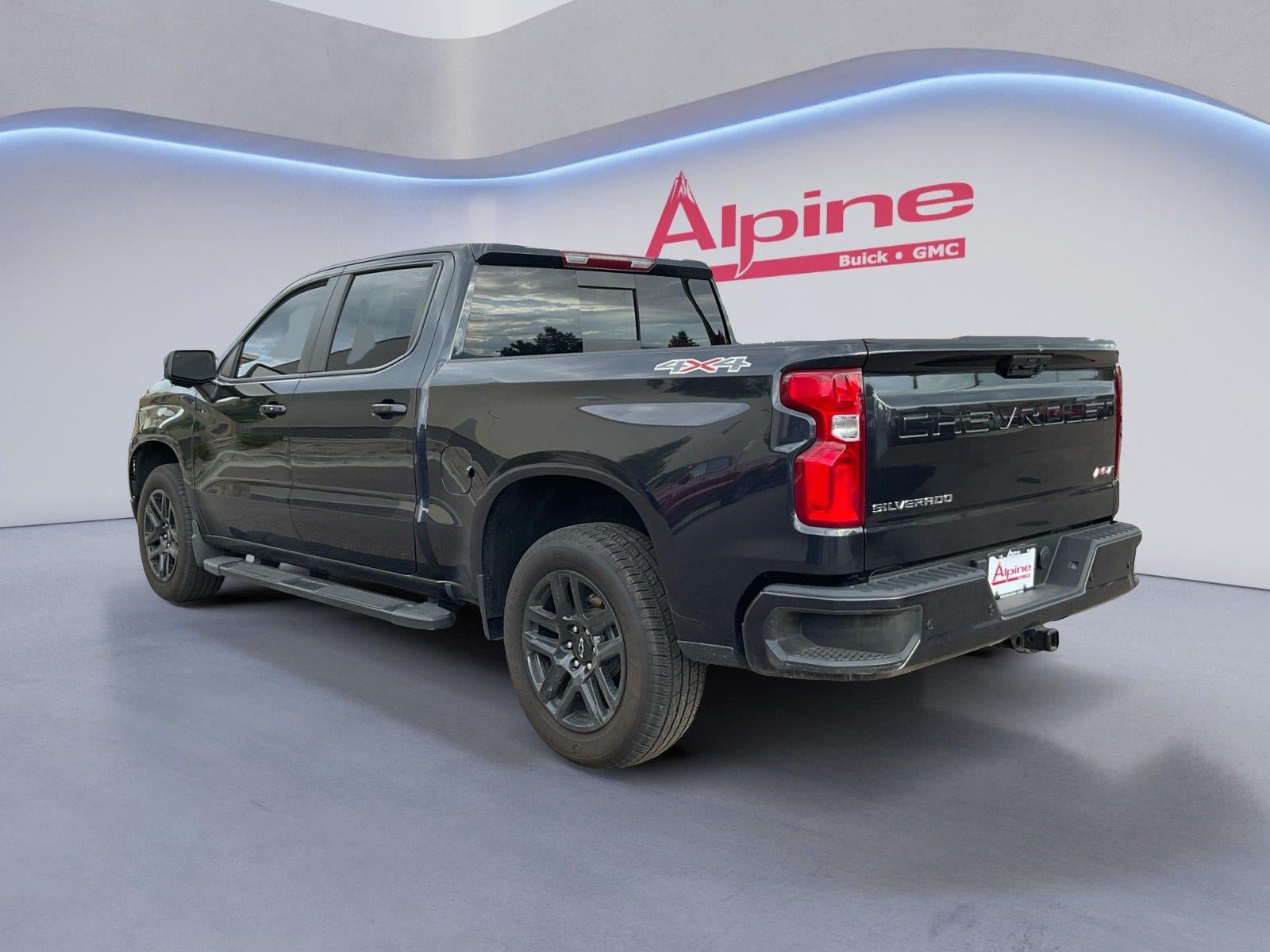 Used 2024 Chevrolet Silverado 1500 RST w/ Convenience Package II AWD/4WD image 3