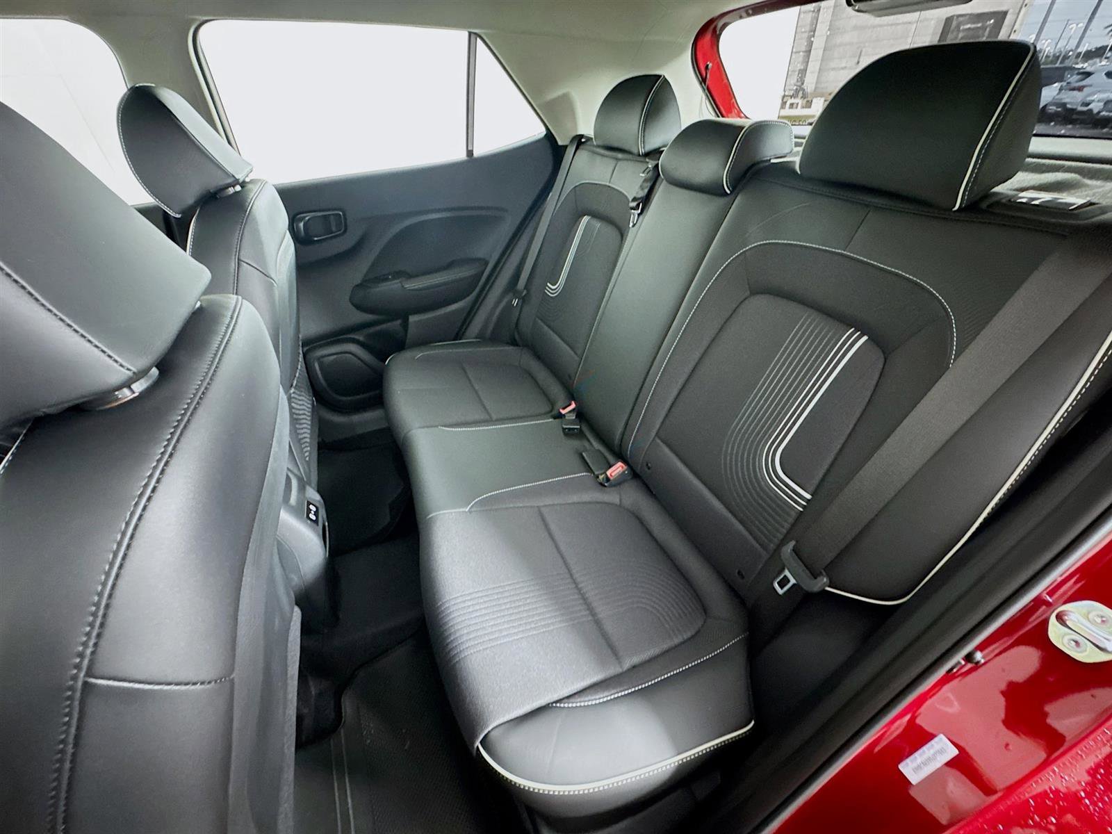 New 2025 Hyundai Venue Limited image 22