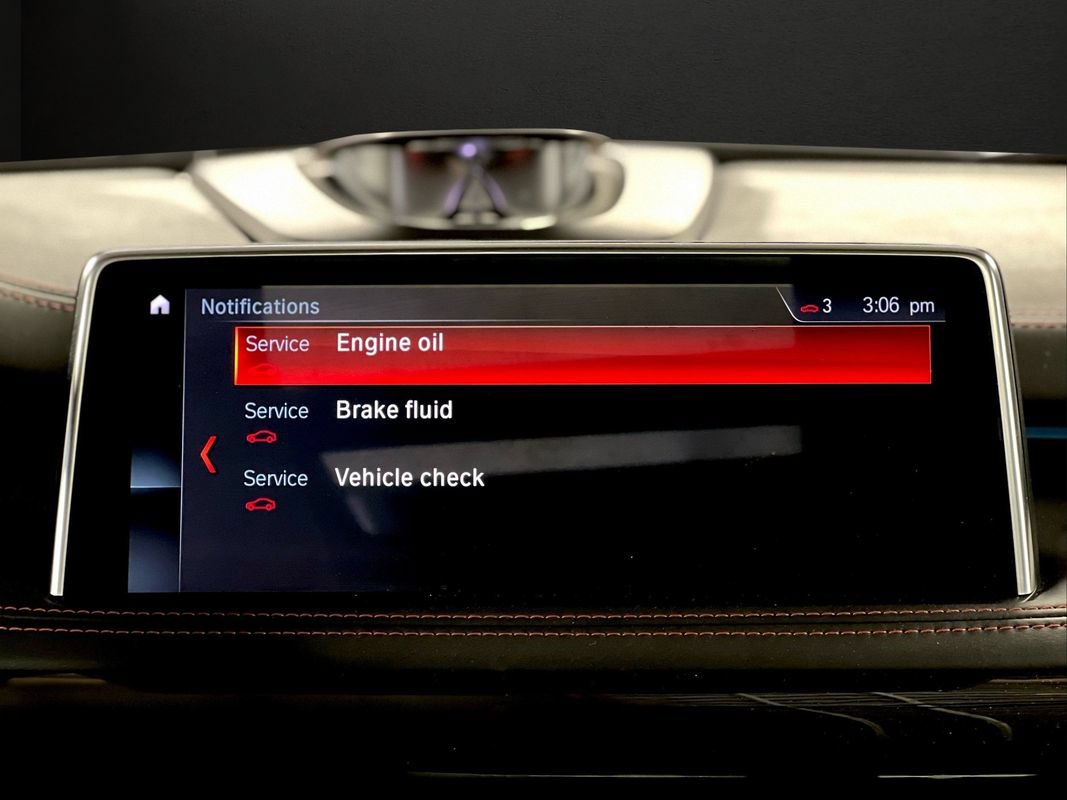 Used 2018 BMW X5 M w/ Premium Package AWD/4WD image 29