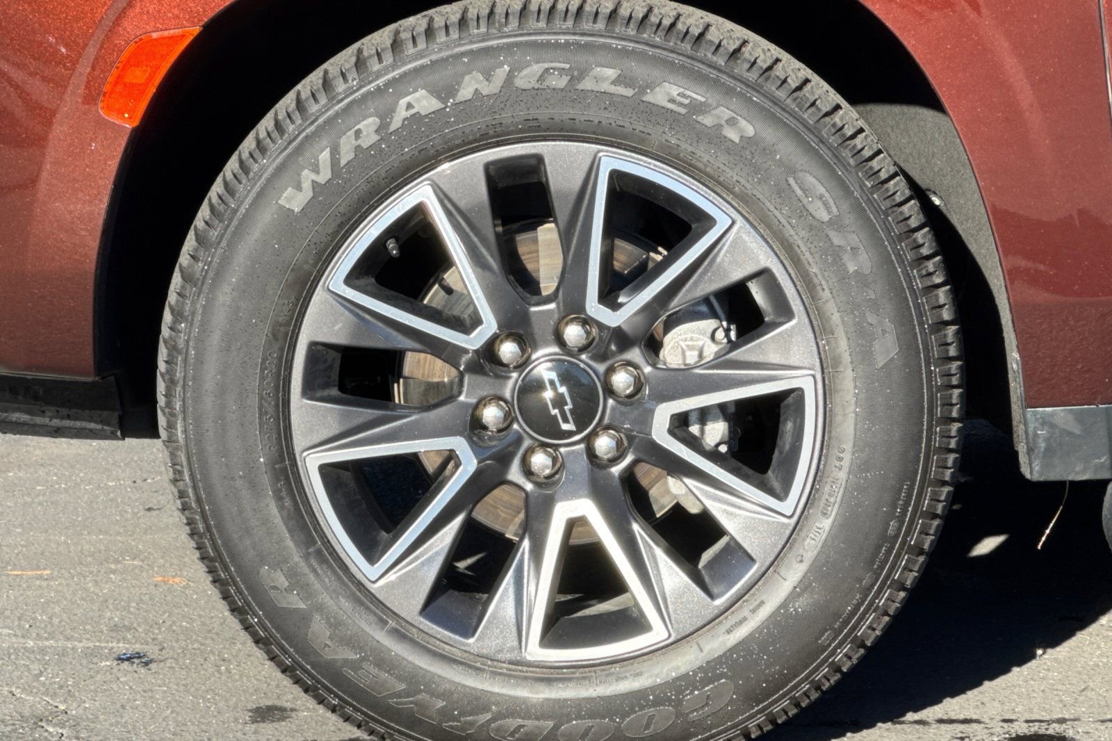 Used 2022 Chevrolet Tahoe Z71 w/ Off-Road Capability Package image 42