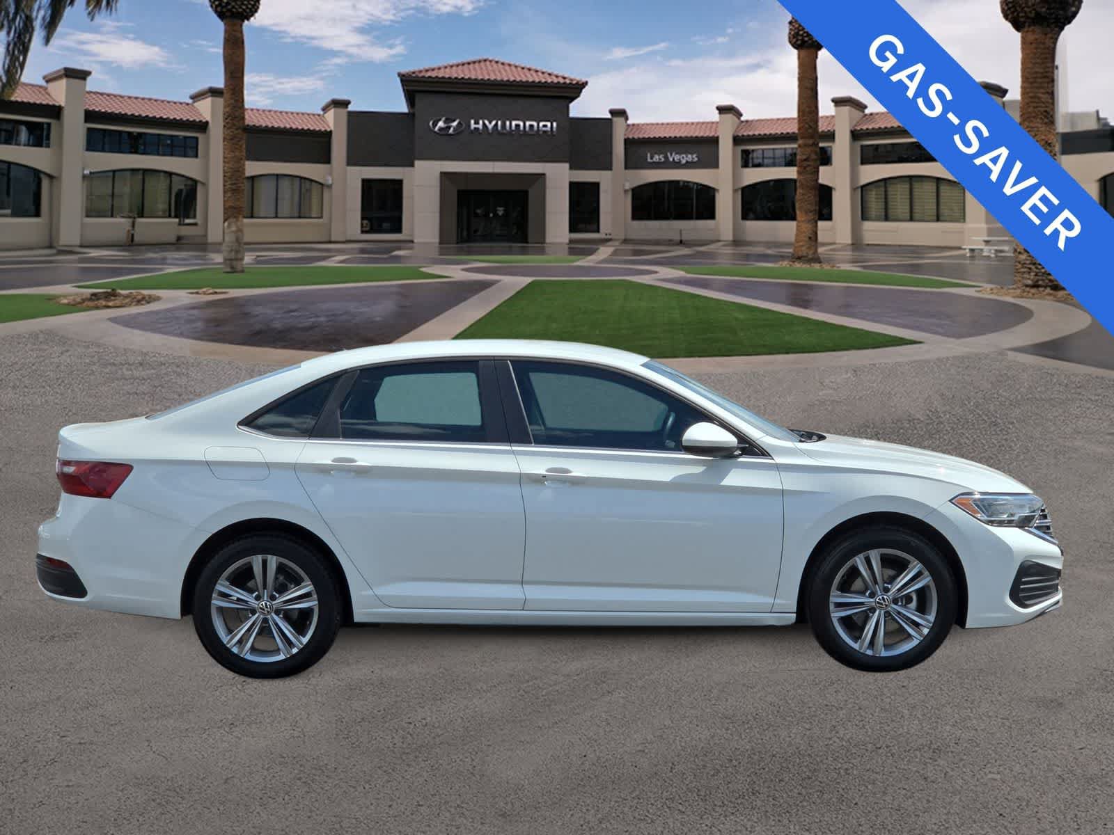 Used 2023 Volkswagen Jetta SE FWD image 9