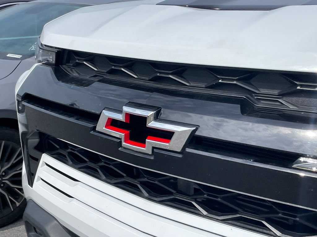 Used 2023 Chevrolet Colorado ZR2 w/ ZR2 Convenience Package III AWD/4WD image 4