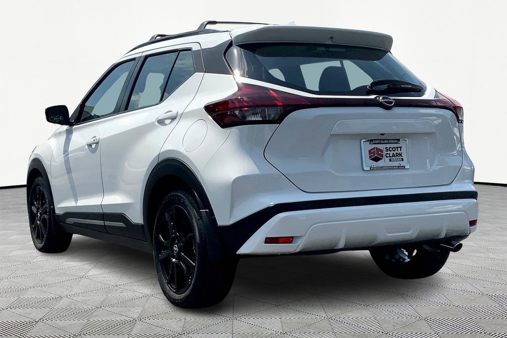 Used 2024 Nissan Kicks SR w/ SR Premium Package image 4