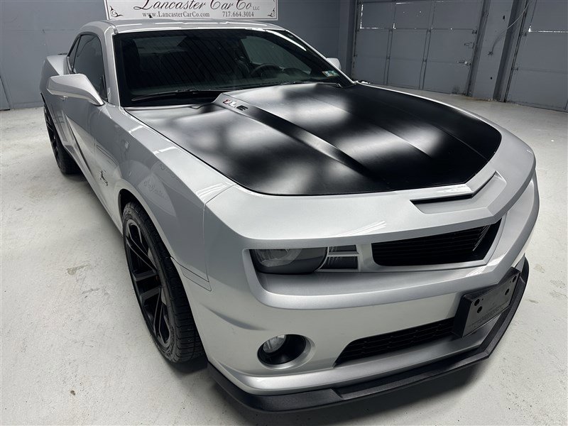 Used 2013 Chevrolet Camaro SS w/ SS Performance Package image 9