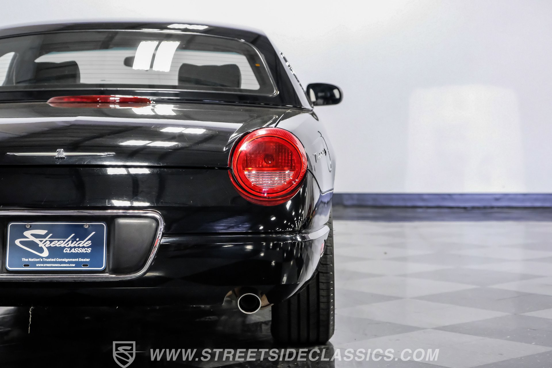 Used 2002 Ford Thunderbird image 30