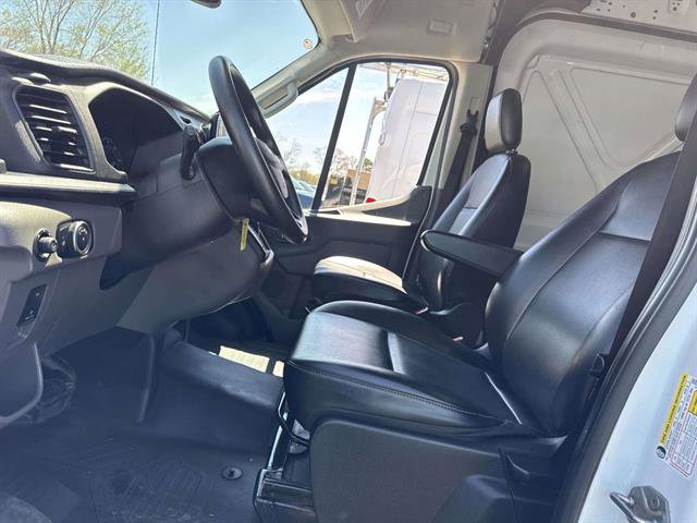 Used 2024 Ford Transit 250 148 High Roof RWD image 32