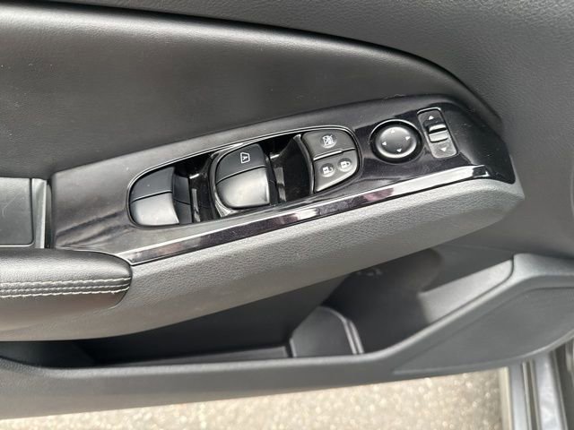 Used 2024 Nissan Altima 2.5 SL AWD/4WD image 9