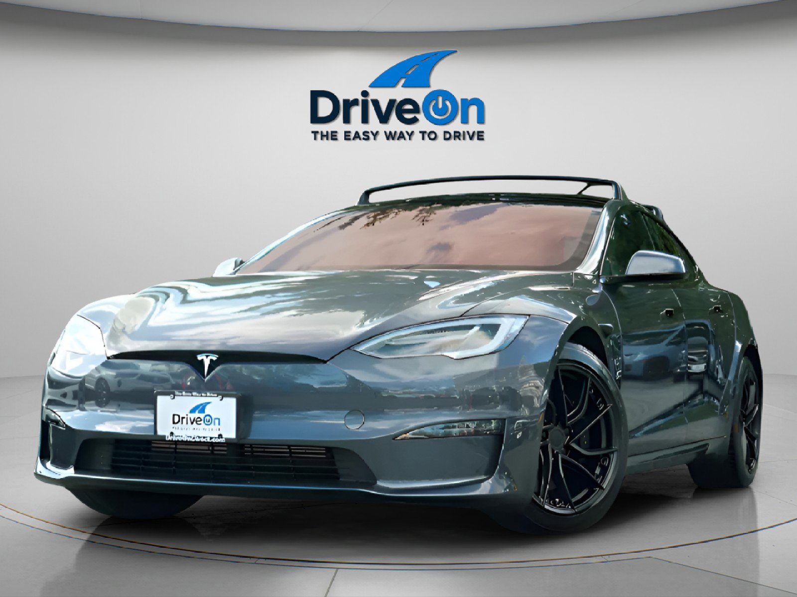 Used 2021 Tesla Model S Plaid image 3