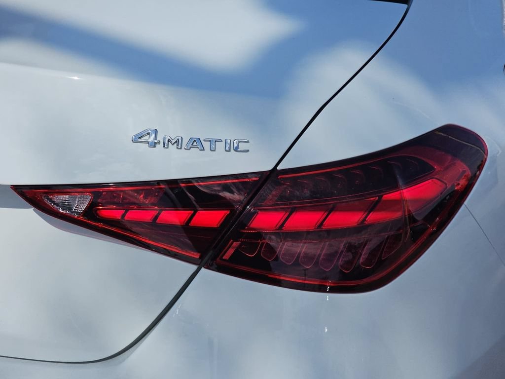 Used 2025 Mercedes-Benz C 300 4MATIC Sedan image 41
