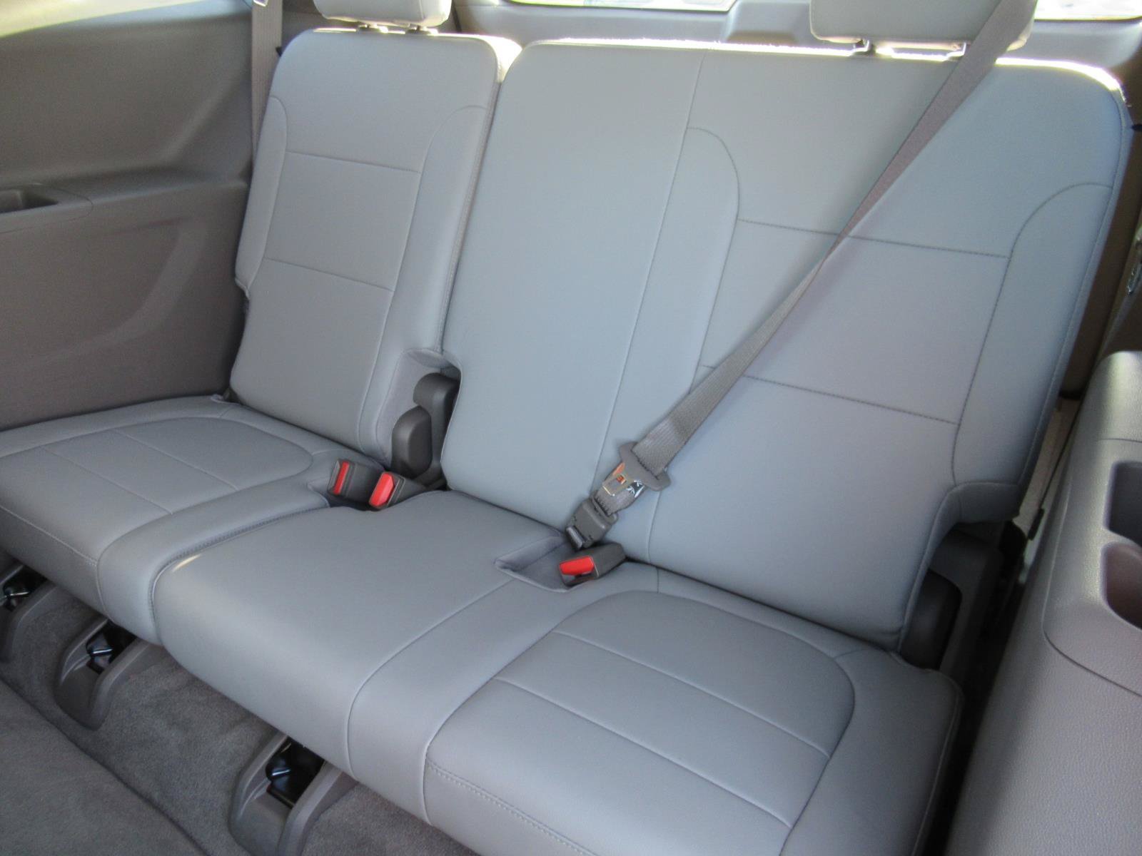 Used 2019 Chevrolet Traverse Premier w/ Driver Confidence II Package FWD image 36