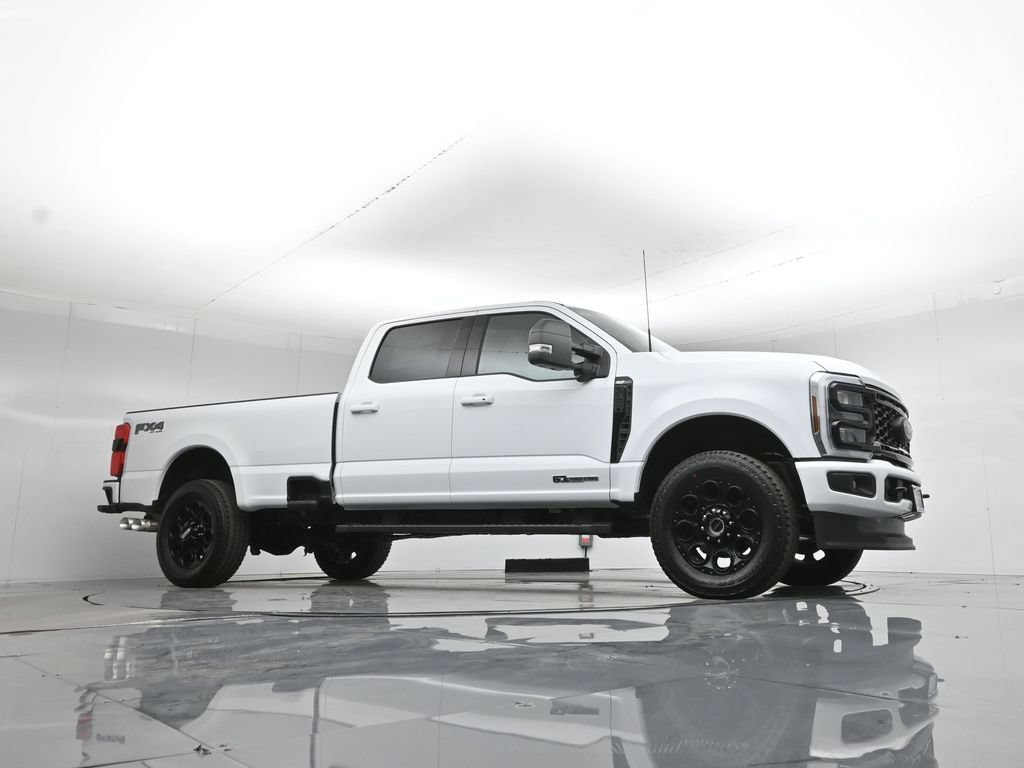 New 2026 Ford F350 XLT w/ XLT Premium Package AWD/4WD image 3