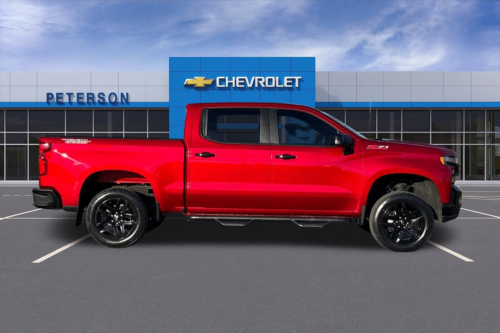 Used 2021 Chevrolet Silverado 1500 LT Trail Boss image 3