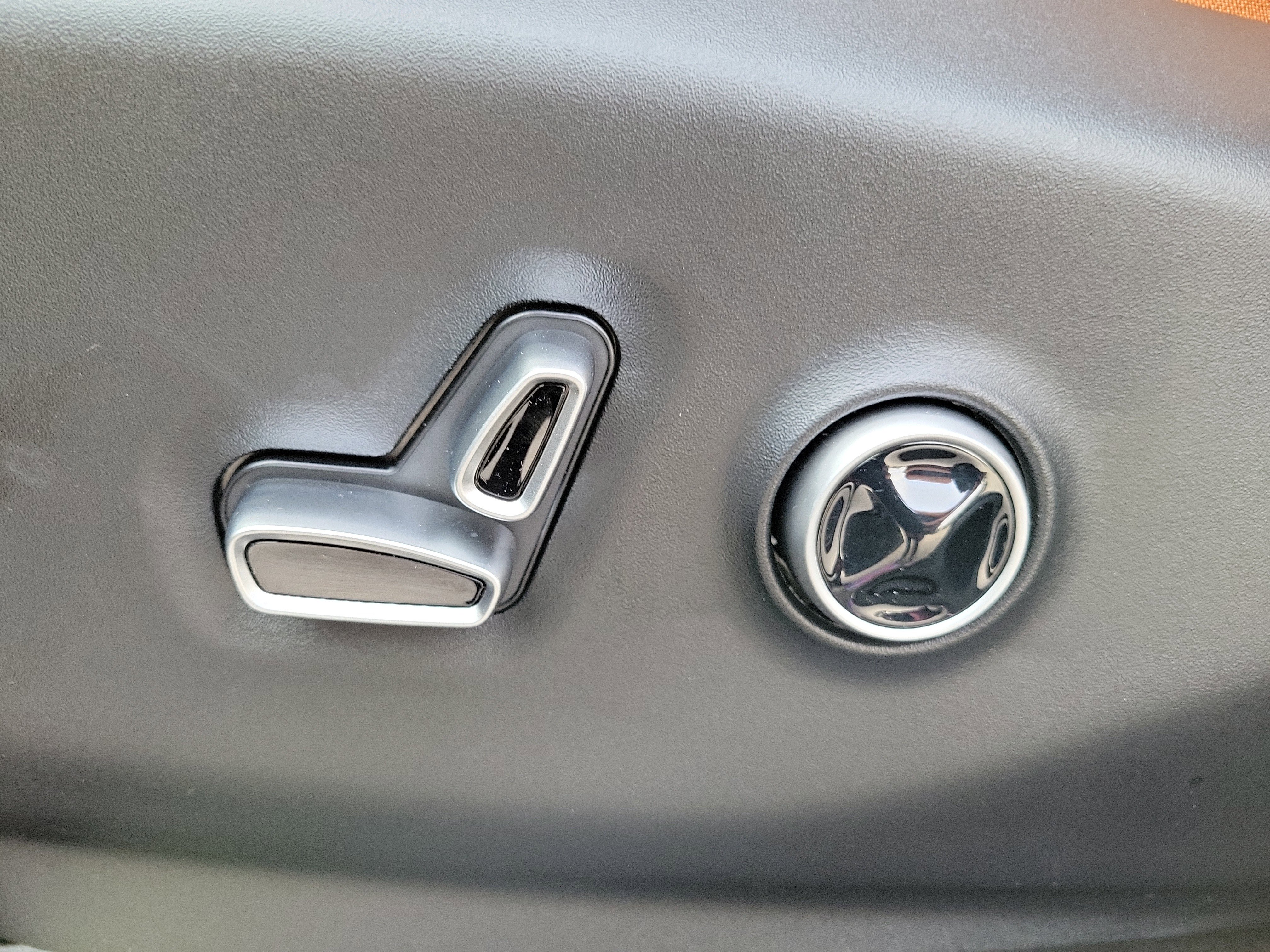 New 2026 Chrysler Pacifica Pinnacle image 22