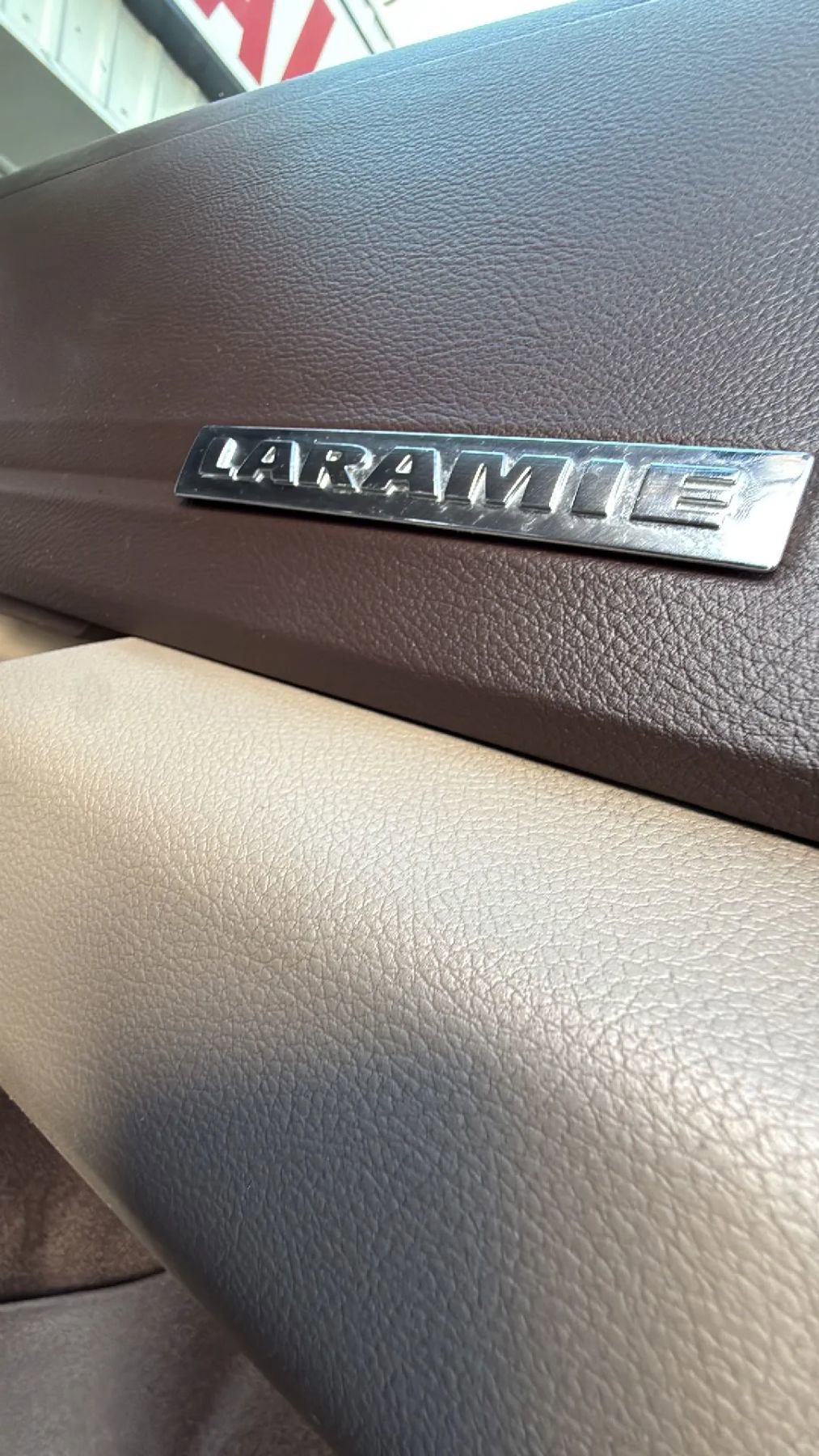 Used 2011 RAM 1500 Laramie image 16