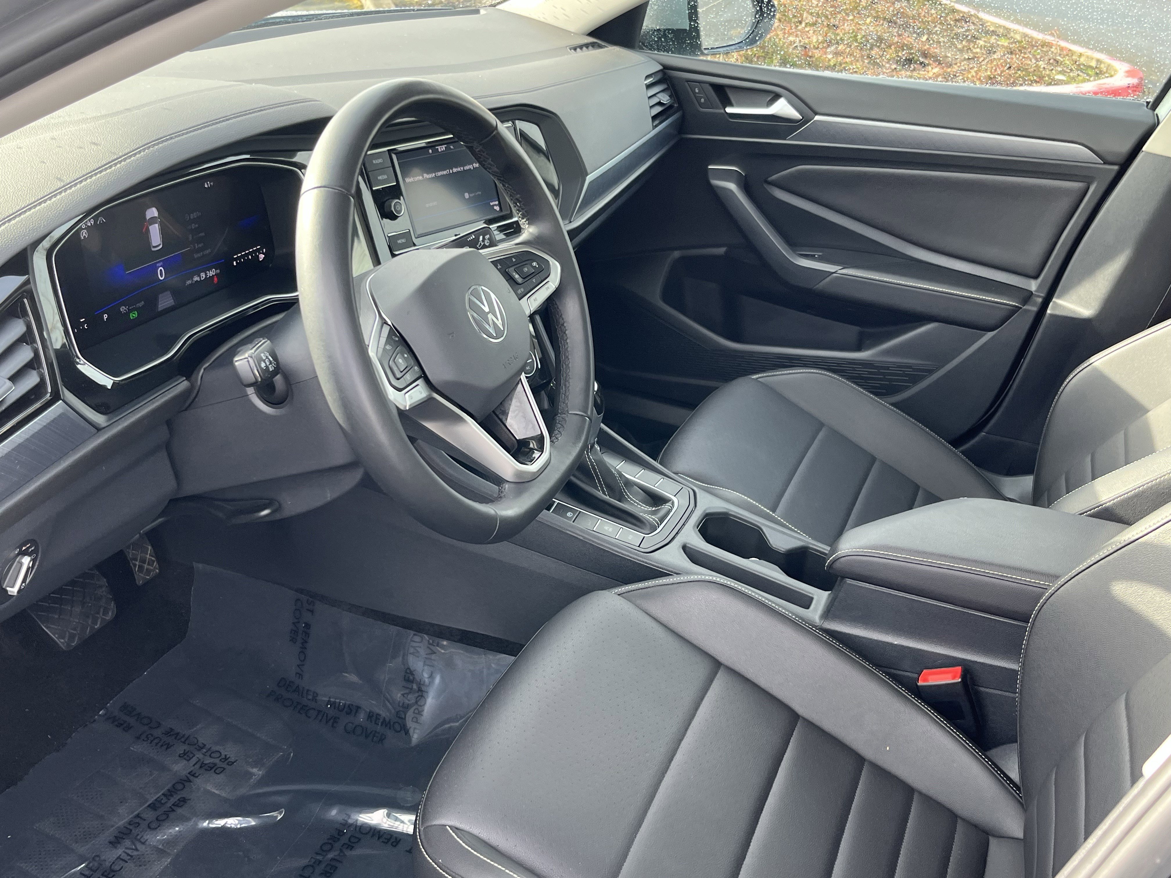 Used 2024 Volkswagen Jetta SE image 9