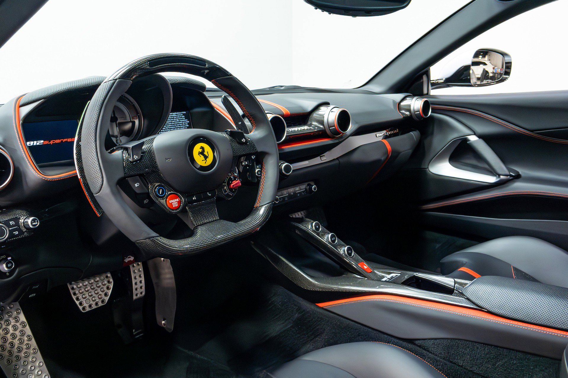 Used 2018 Ferrari 812 Superfast RWD image 12