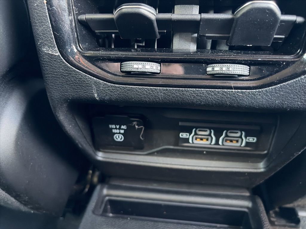 Used 2023 Jeep Grand Cherokee L Limited image 18