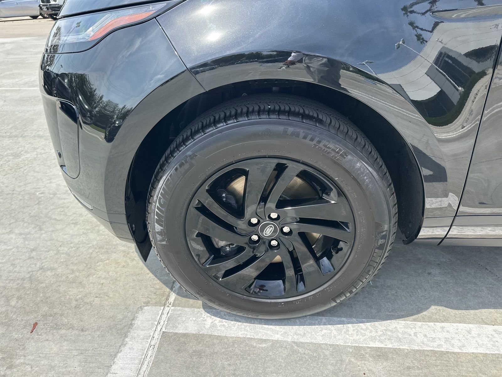 Certified 2026 Land Rover Range Rover Evoque S image 5