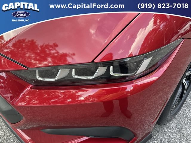 Certified 2024 Ford Mustang Coupe RWD image 11
