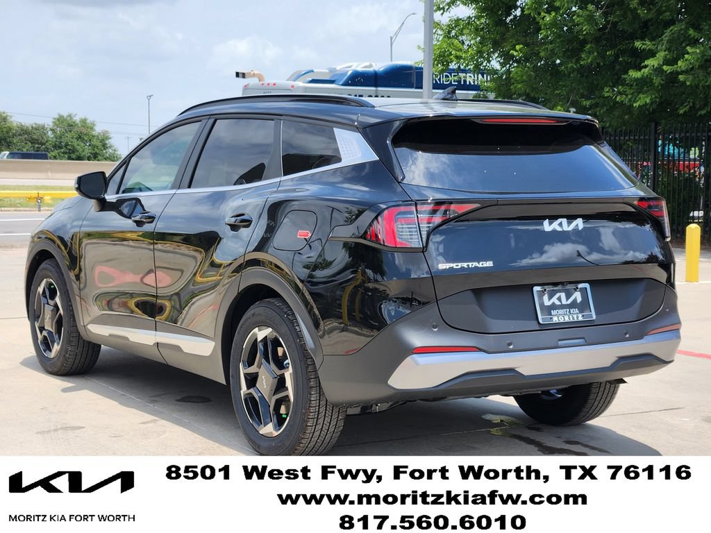 New 2026 Kia Sportage EX w/ EX Panorama Roof Package FWD image 4