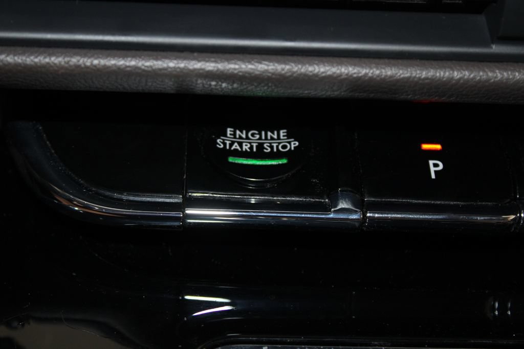 Used 2023 Lincoln Corsair FWD image 43