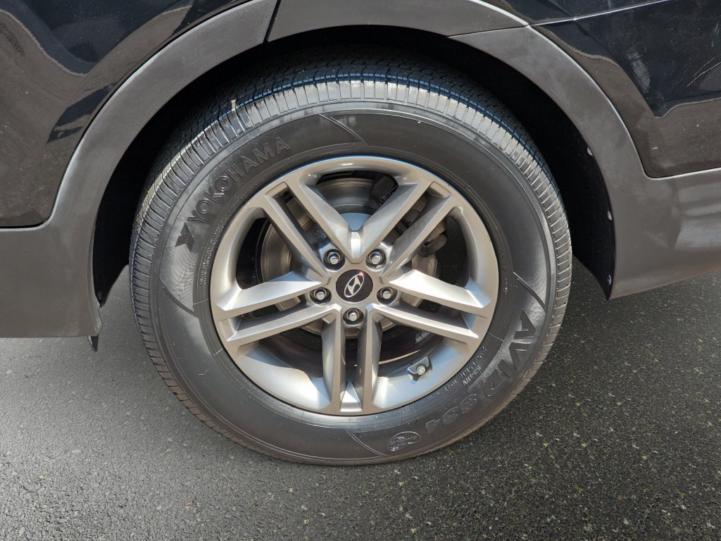 Used 2018 Hyundai Santa Fe Sport AWD/4WD image 32