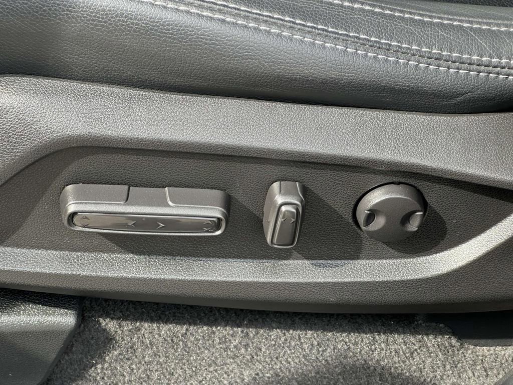 Certified 2023 Honda Pilot EX-L image 16