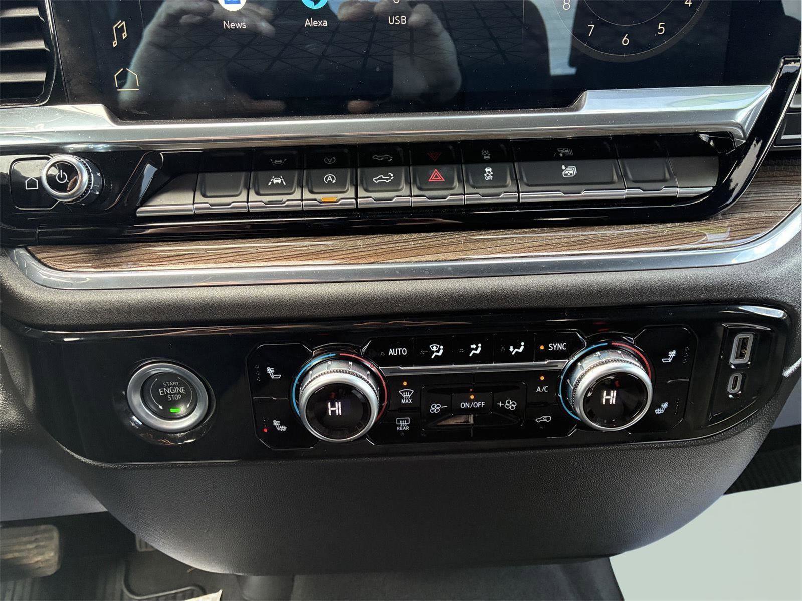 Used 2024 GMC Sierra 1500 Elevation AWD/4WD image 19