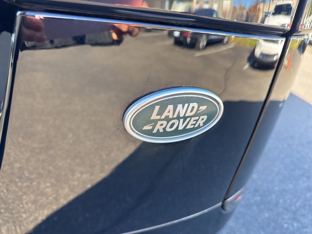 Used 2019 Land Rover Range Rover Velar R-Dynamic SE image 11