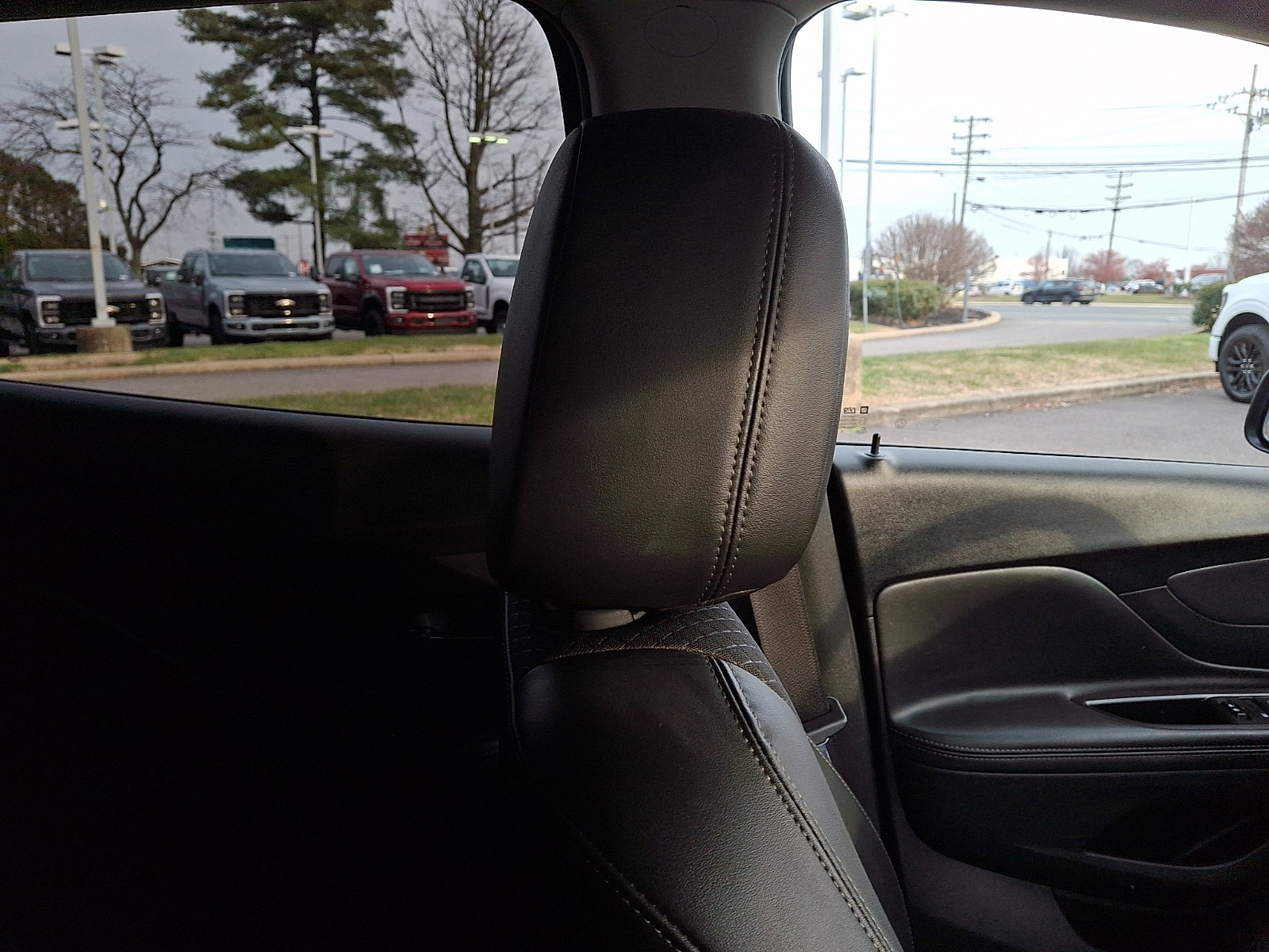 Used 2022 Buick Encore Preferred w/ Safety Package image 13