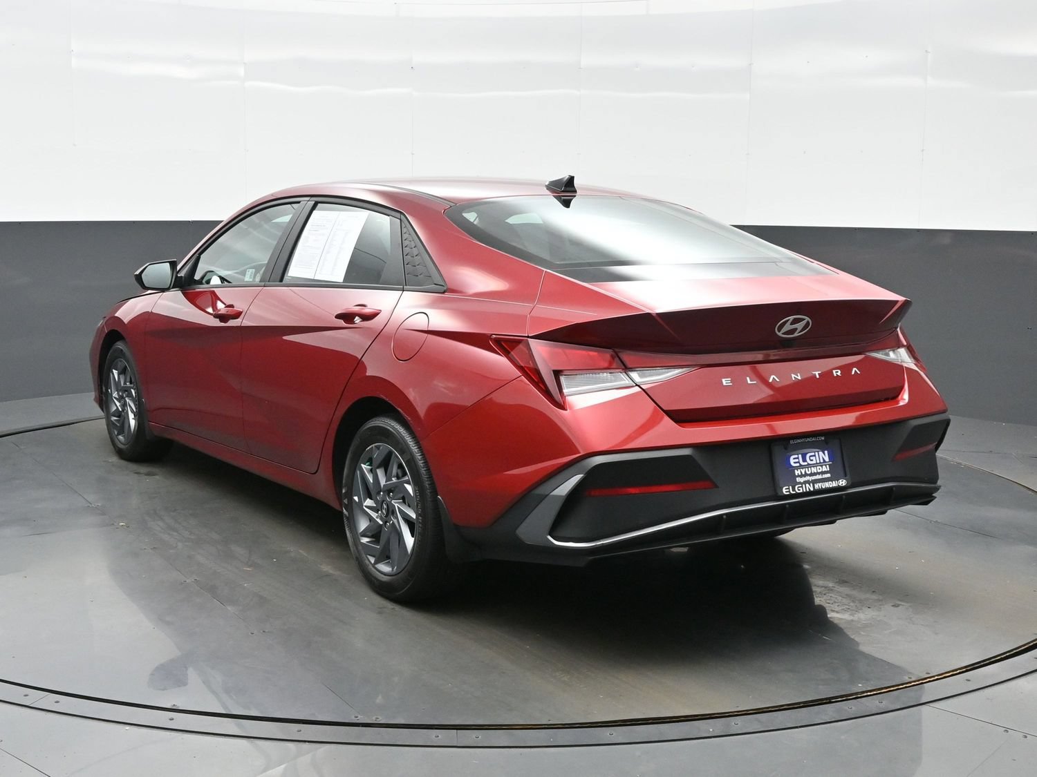 Certified 2024 Hyundai Elantra SEL FWD image 4