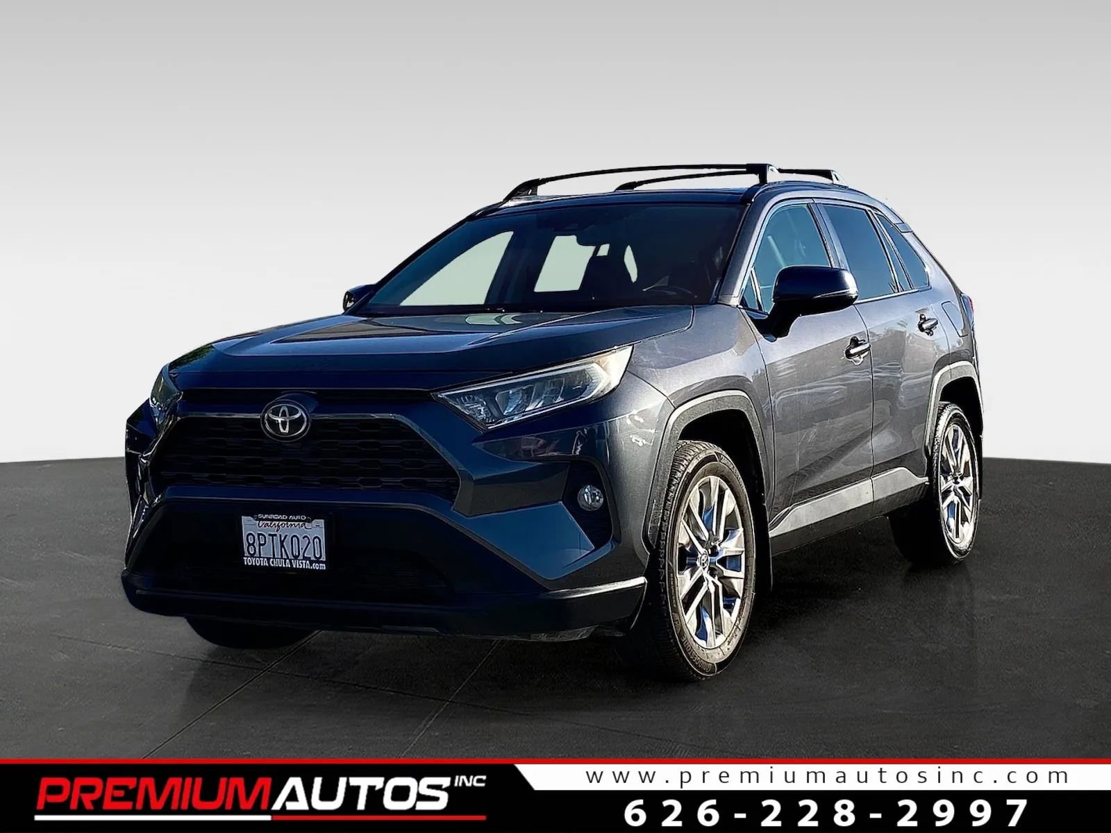 Used 2020 Toyota RAV4 XLE Premium image 1