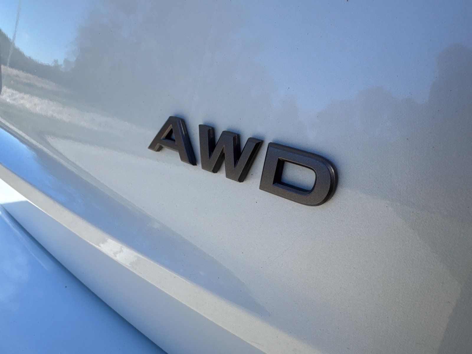 Used 2024 Nissan Rogue S AWD/4WD image 9