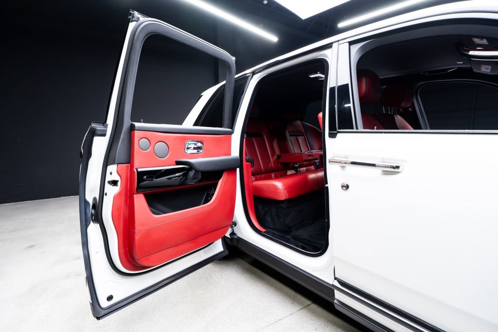 Used 2022 Rolls-Royce Cullinan AWD/4WD image 52
