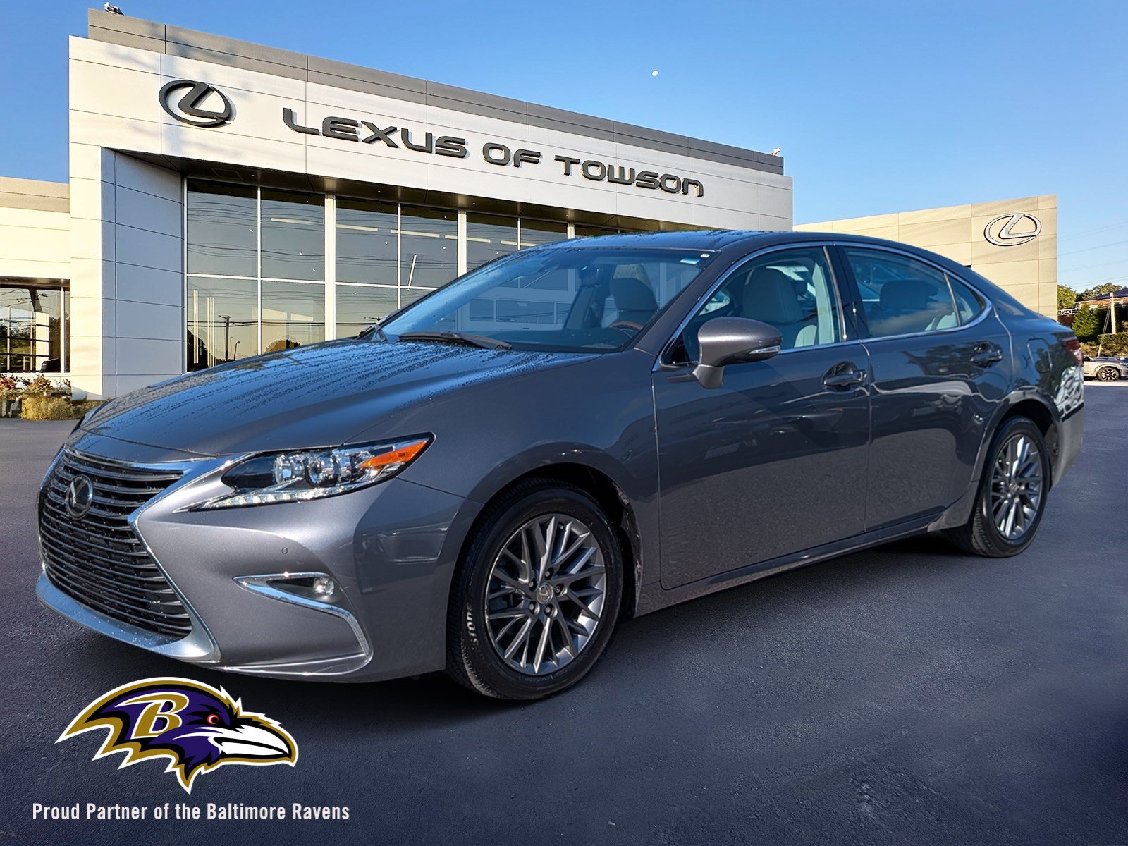 Used 2018 Lexus ES 350 w/ Premier Package