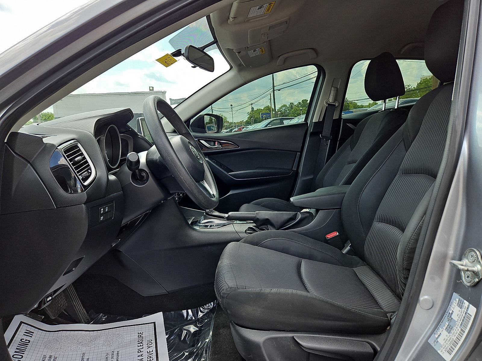 Used 2016 MAZDA MAZDA3 i Sport w/ Preferred Equipment Package FWD image 14