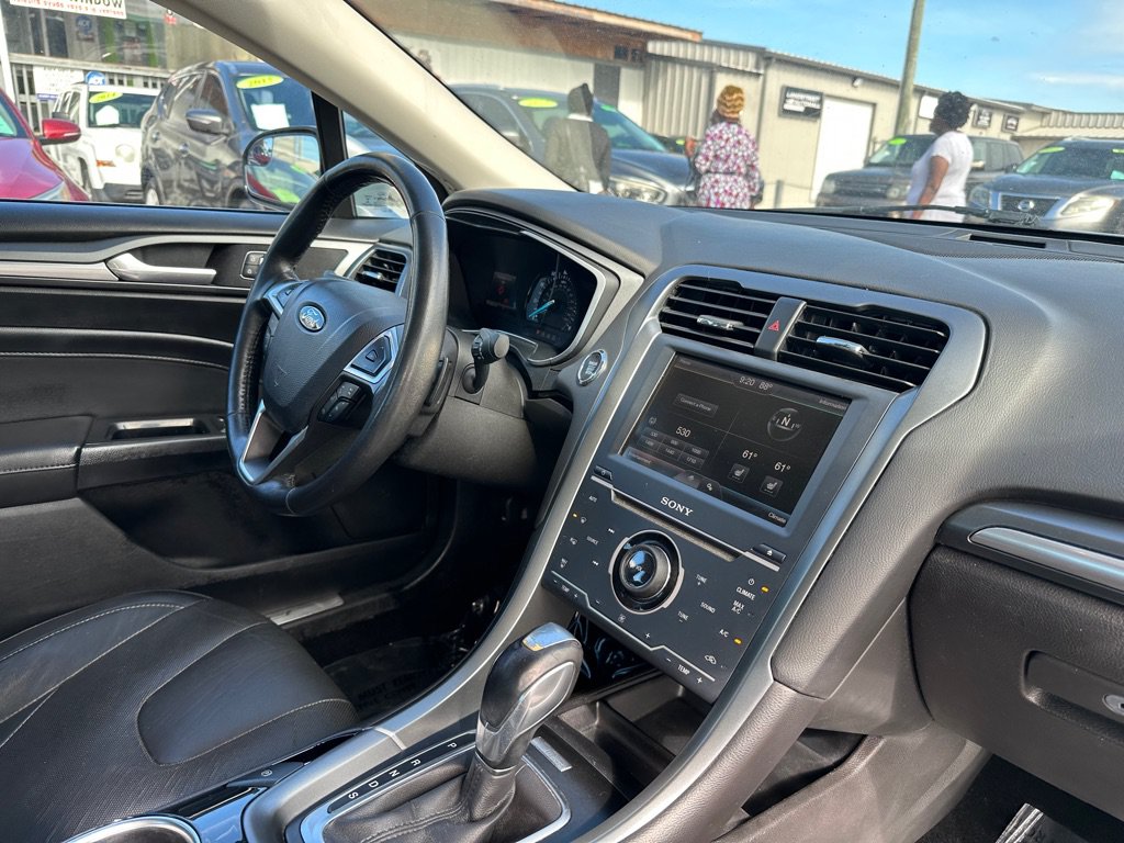 Used 2014 Ford Fusion Titanium FWD image 8
